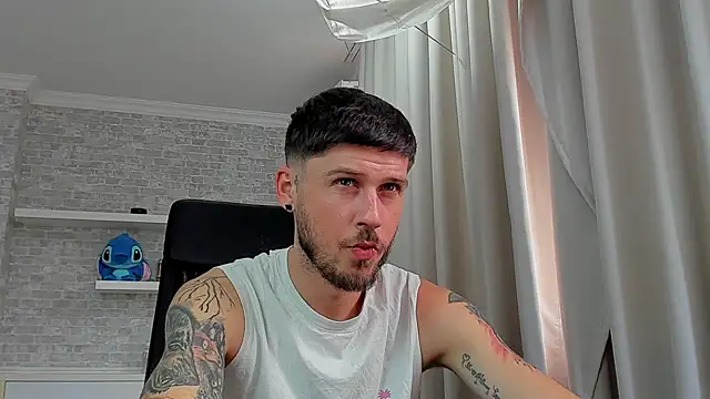 JonahShaw webcam