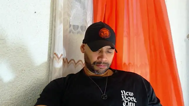 musclehetero webcam