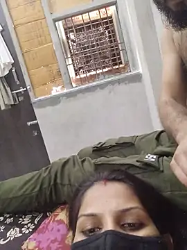 lovelypooja93 webcam