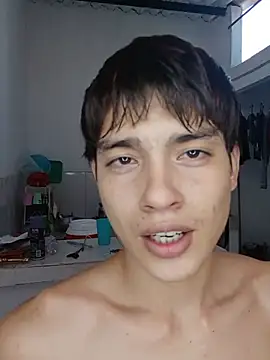 Thebestboyhot webcam
