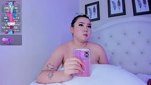 kitty_bluuee webcam
