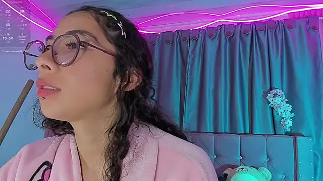 Sarah_Moon1 webcam