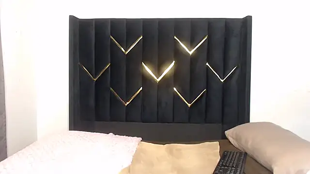 EbonyPoisonCunt webcam
