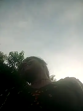 Cut_sonam614 webcam