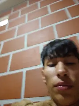 daniel_X18X webcam