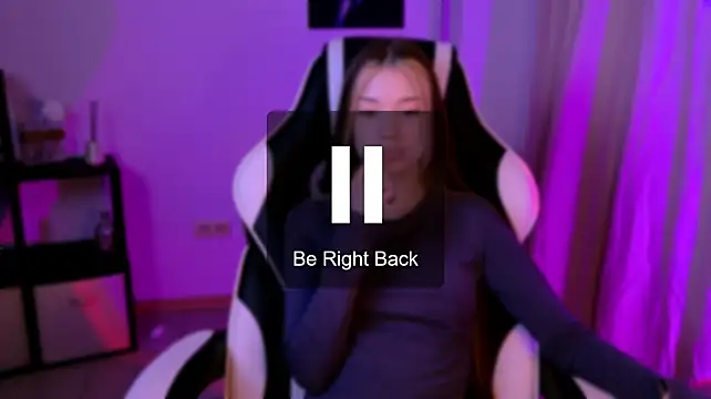 KiraKittyy_ webcam