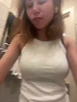 KiraWirt webcam