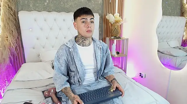 Canili_Hot webcam