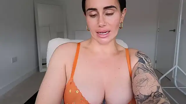 LibbyLoveHeartx webcam