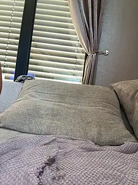 Bella-Tight webcam