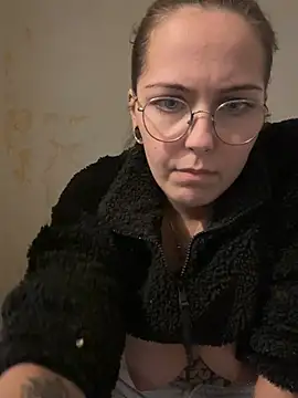 MaryPeach666 webcam