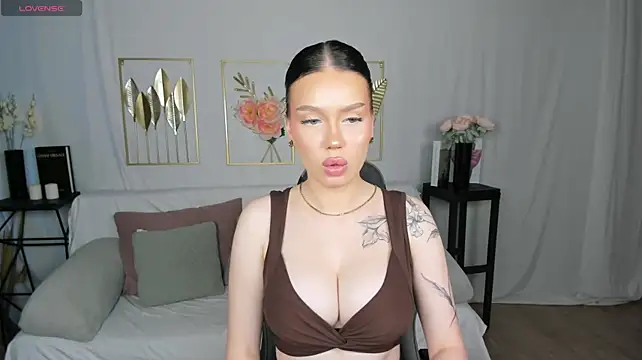 mistress_of_hearts webcam