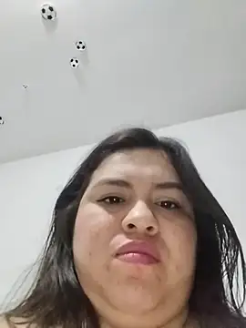 LucyDiamonds1 webcam