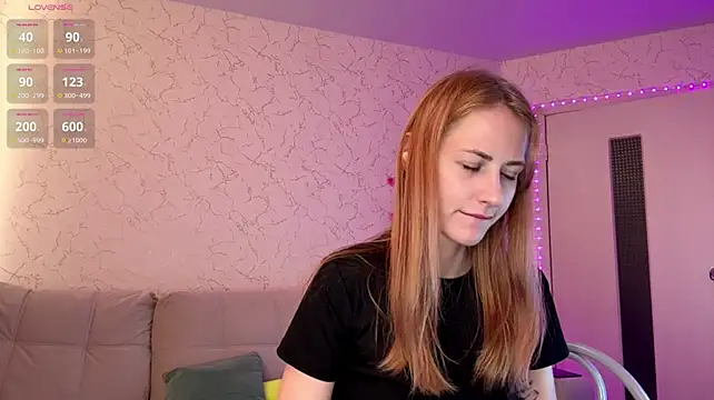 BlondeBun webcam