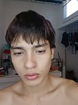Thebestboyhot webcam