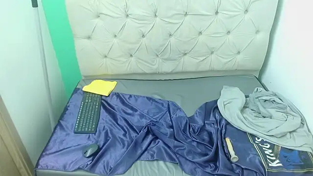 amoremerchmar webcam