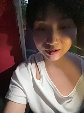 yingzi1002 webcam
