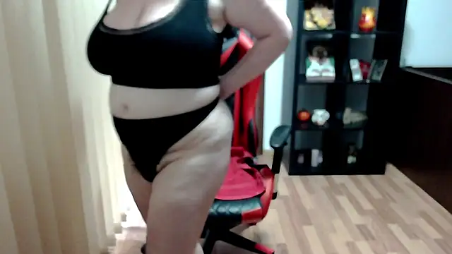 MissTroublle webcam