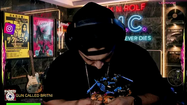 chino_roz webcam