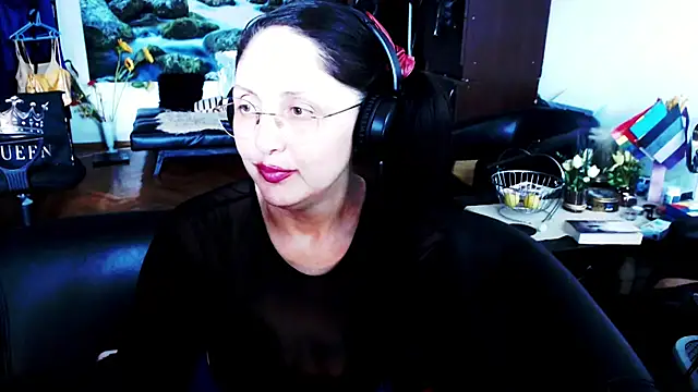 Imperatriza live cam on StripChat