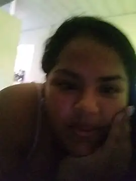 MiaBloom0 webcam