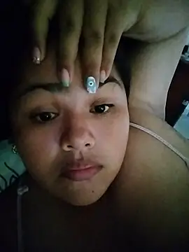 MiaBloom0 webcam