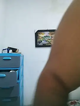 MiaBloom0 webcam