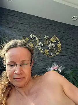 annikarose (F milf) - Naked Orgasmus
