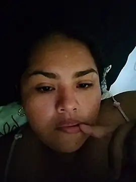 MiaBloom0 webcam