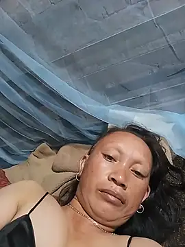 Linda-04 webcam