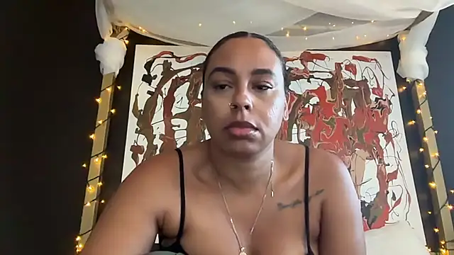 AriesBaddiee_ webcam