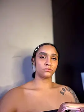 Isabella-Teen webcam
