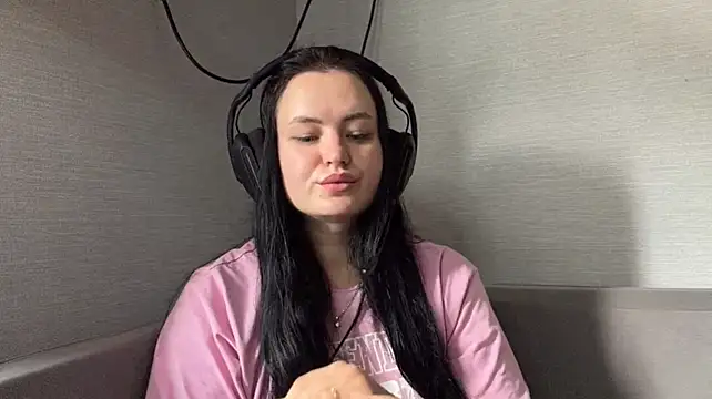 ArnitaCraun webcam