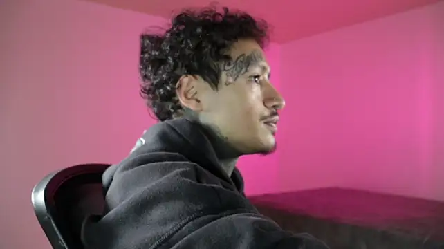 trieone webcam