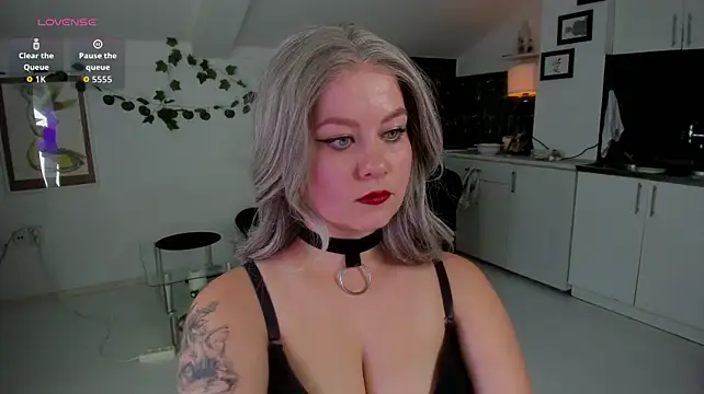 AmiableMuffleGirl webcam