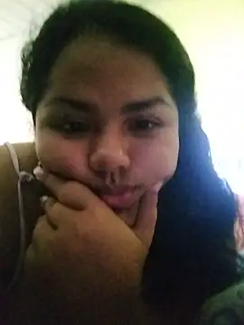 MiaBloom0 webcam