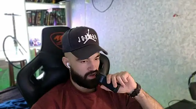 _Serious_Man webcam
