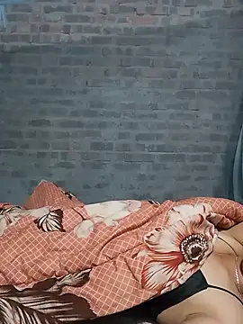 Linda-04 webcam