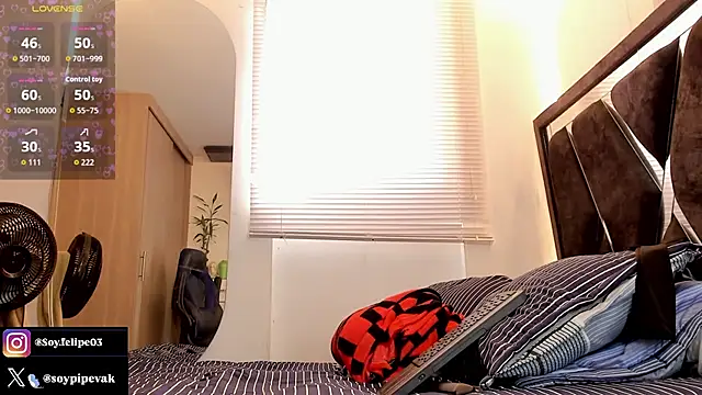 soyander03_ live cam preview