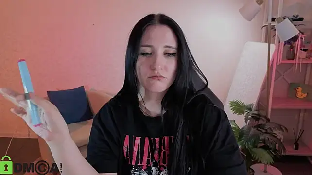 Lucy_Haall webcam