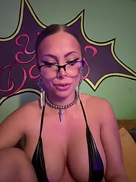 TamaraSavage webcam