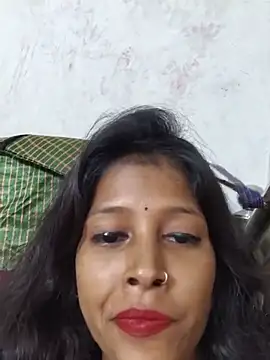 Gud_girl_Nilu webcam