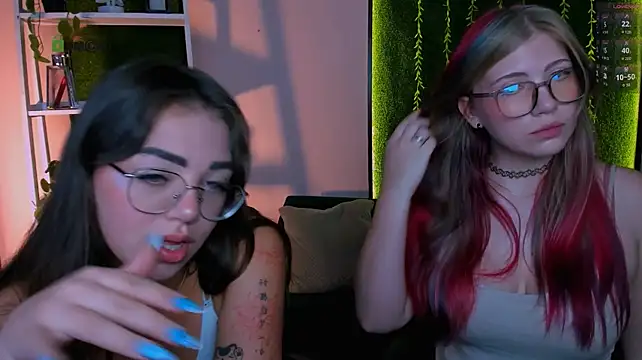 kiki_swan webcam