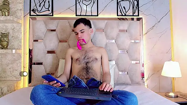 Elon_Musk77 webcam