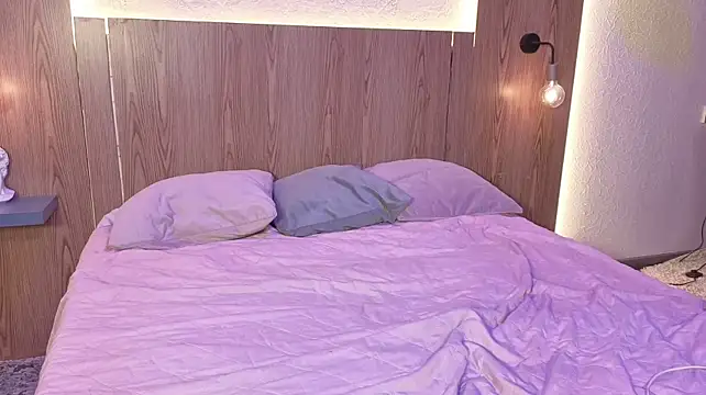 Nora_Kresss webcam