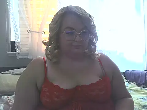 HazelDiamond webcam