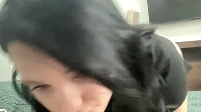 AlisonMilles webcam