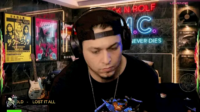 chino_roz webcam