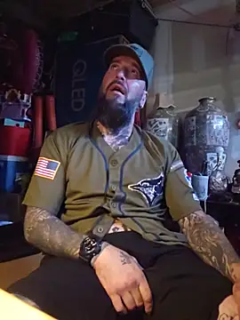 beardedtattood (Ask my age) - 😈 good morning daddy 😈