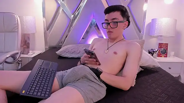 GaelDuke live sex cam